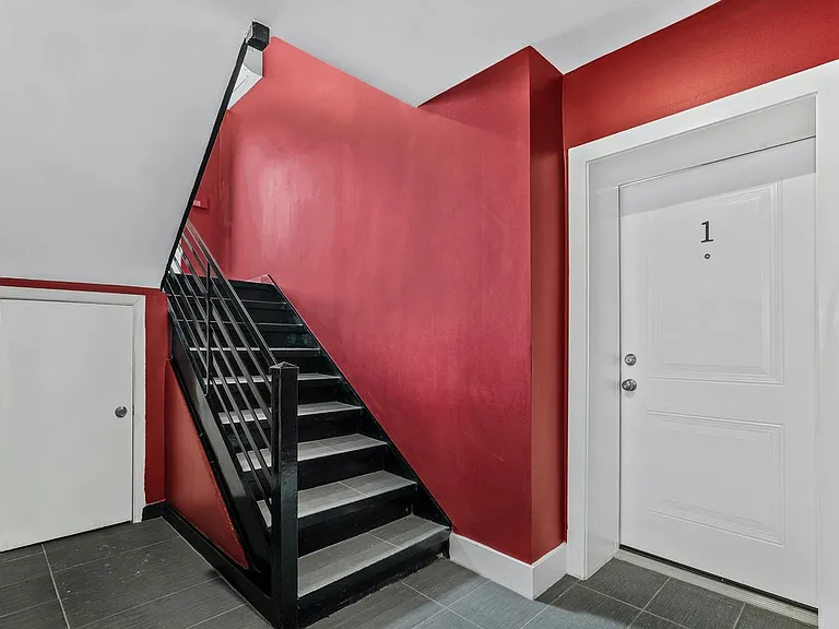 3323 13th St SE — Photo 3