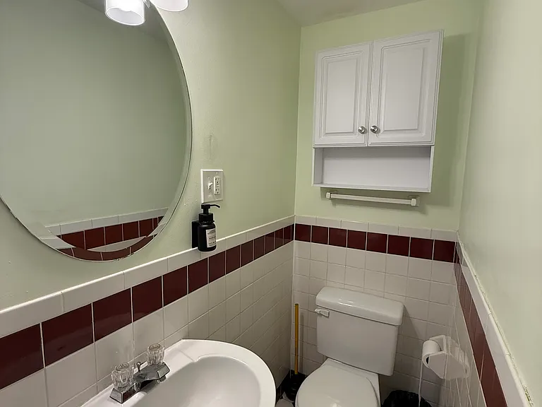 18 Pine St #1 — Photo 9
