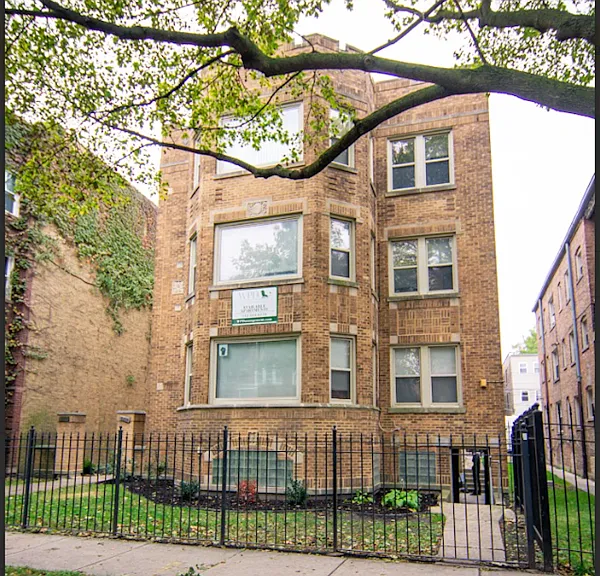 8214 S. Ingleside — Photo 1