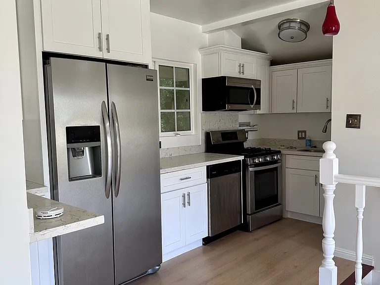 3755 Crownridge Dr — Photo 21