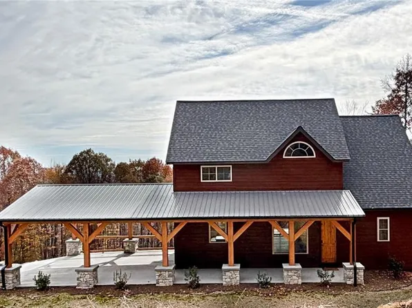 638 Falcon Ridge Dr, Moravian Falls, NC 28654