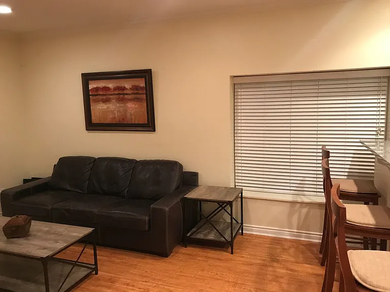 Historical 1 Bedroom Spacious Units! — Photo 21