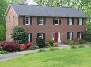 105 Craighead Ln, Kingsport, TN 37660