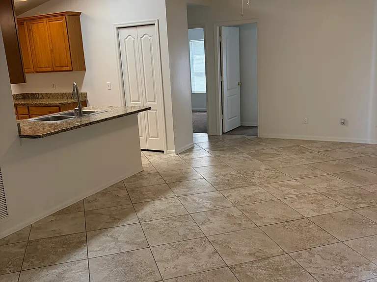 4401 Longshore Dr — Photo 8