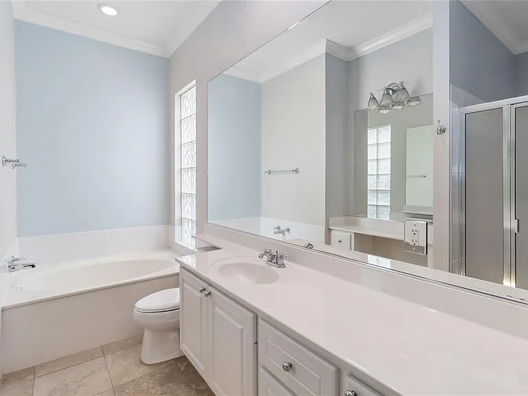 11819 Batello Ln — Photo 17