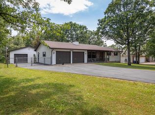 19188 Greenwood Ridge Rd, Lebanon, MO 65536