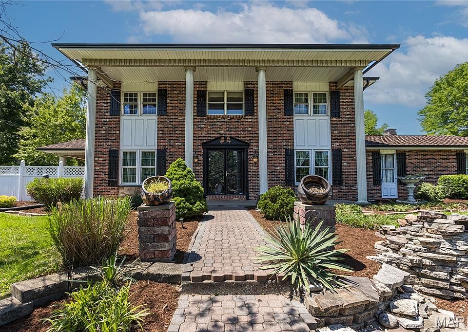 1st image of 529 Donna Dr