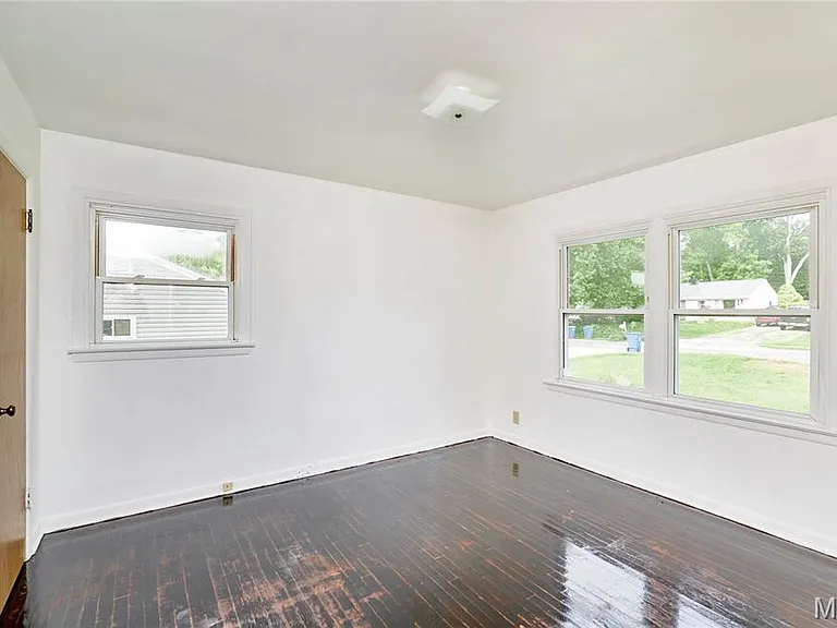 228 Newton Pl — Photo 14