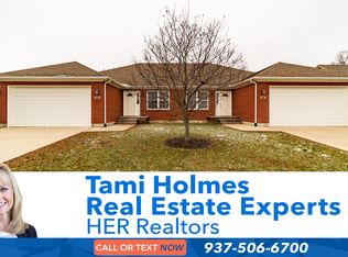 101 Brooke Woode Dr, Brookville, OH 45309