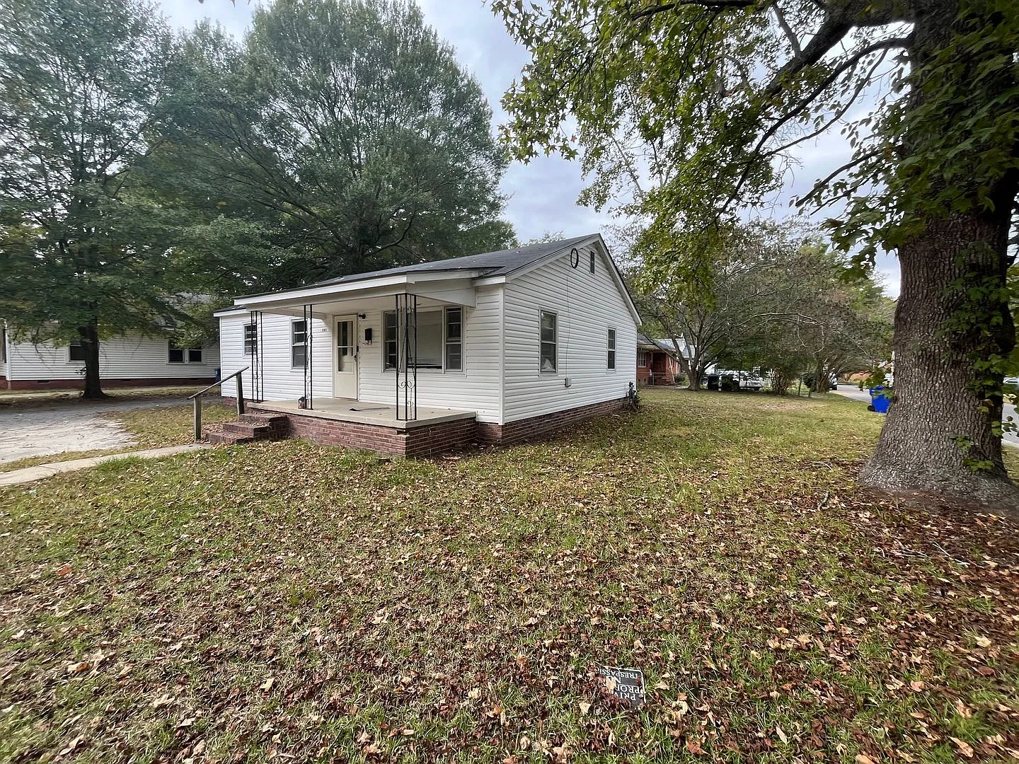 301 Cox Ave. — Photo 2