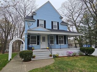 11 Brookside Ave, Worcester, MA 01602