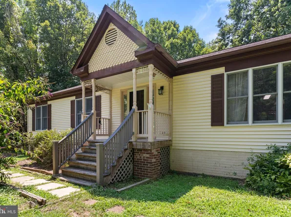 3245 Titanic Dr, Stafford, VA 22554