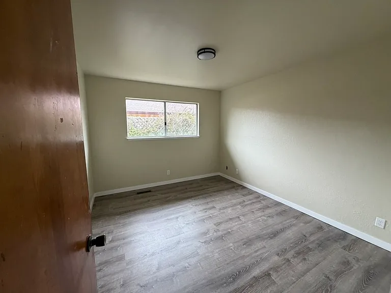 3006 Vera Ln — Photo 8