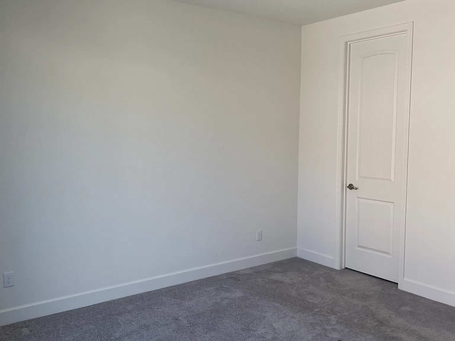 1 bed, 450 sqft, $1,650 — Photo 3