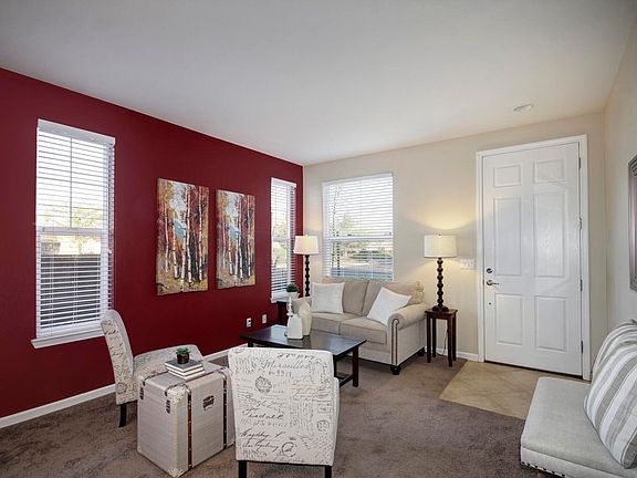 5th image of 3241 Parkham Dr
