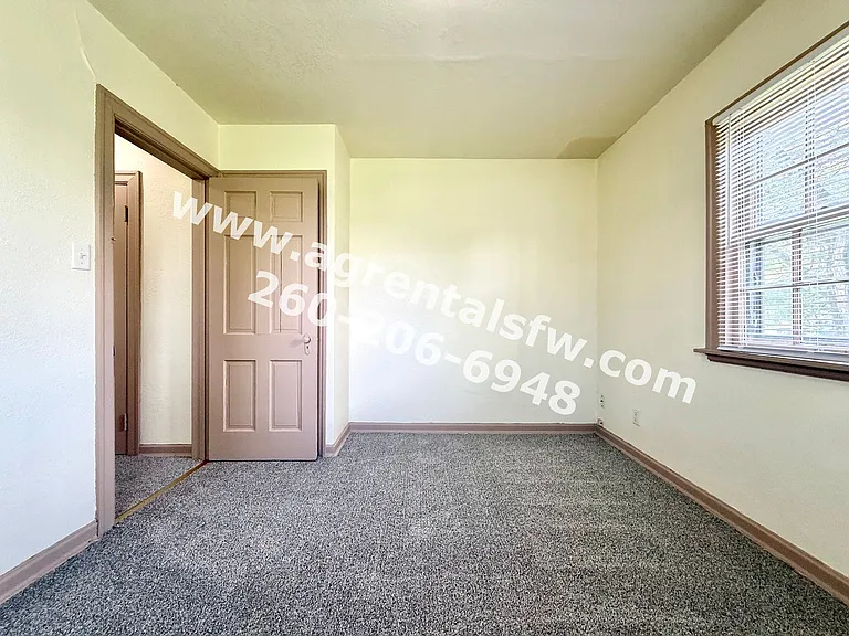 4018 S Clinton St — Photo 13