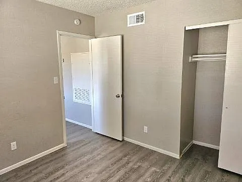 1725 W Vogel Ave #4 — Photo 9