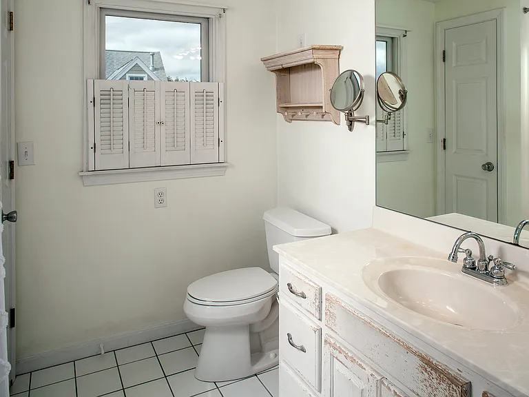 55 Ocean Dr — Photo 17