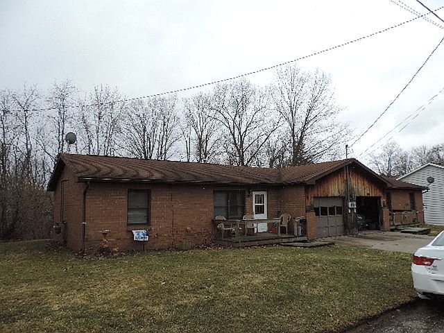 2nd image of 238 W Spruce St