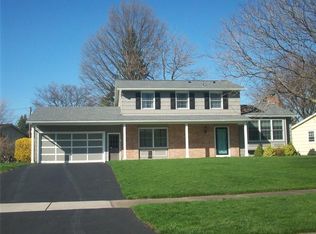 22 Eileen Cir, Rochester, NY 14616