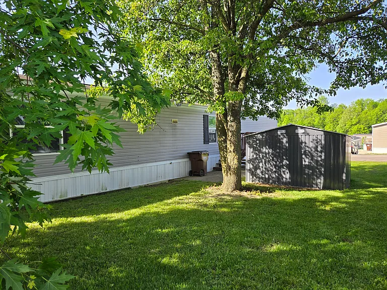 104 Dove Dr — Photo 3