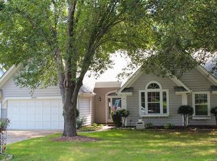 10001 Dunfries Rd, Matthews, NC 28105