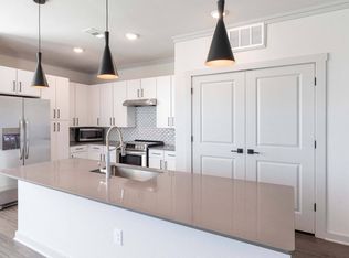 Five810 Southlands, Aurora, CO 80016