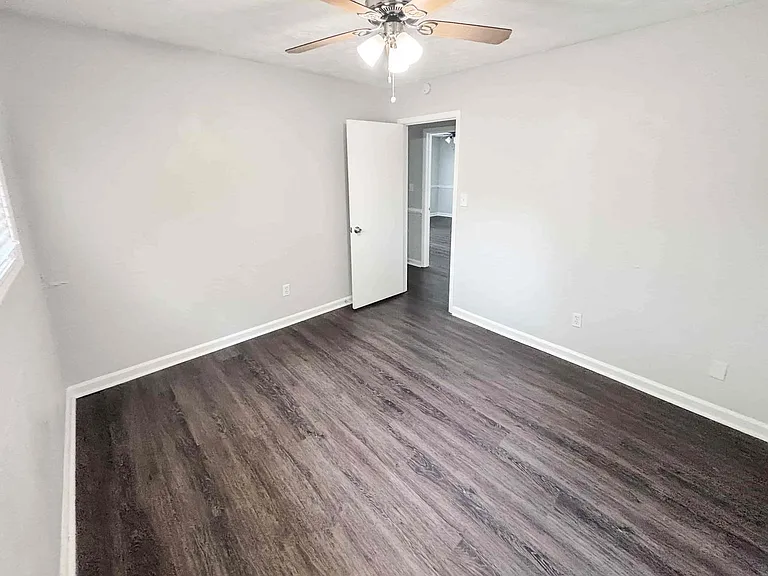 1552 Blackwell Rd — Photo 12