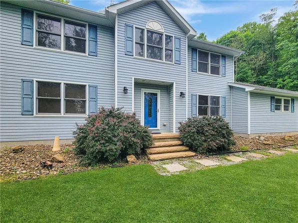 130 Lewis St, Ambridge, PA 15003