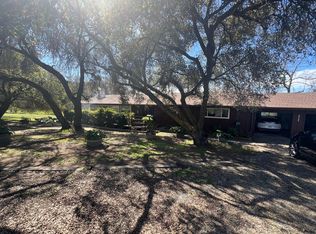 28408 Twin Ponds Rd, Clovis, CA 93619