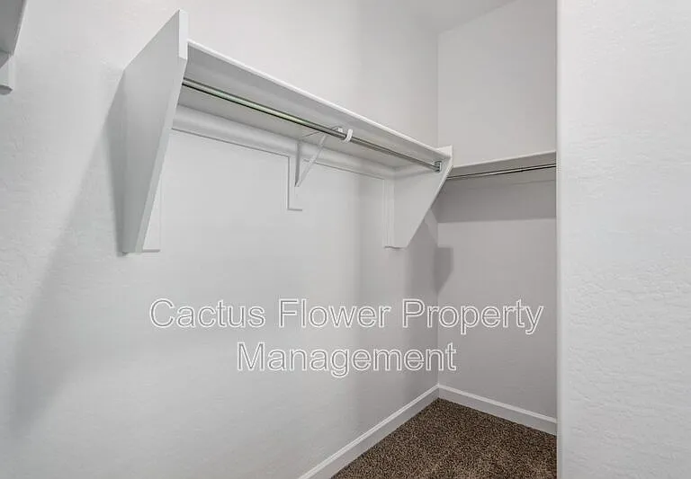 2037 W Shelly Ave — Photo 15