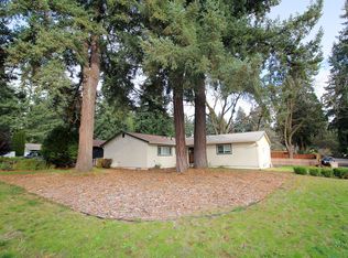 18690 SW Don Lee Way, Lake Oswego, OR 97035
