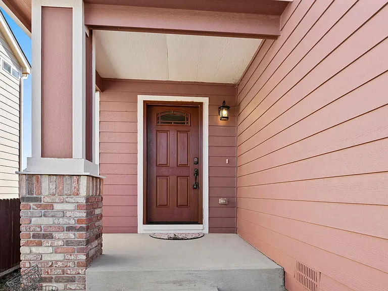 2067 Woodpark Dr — Photo 4