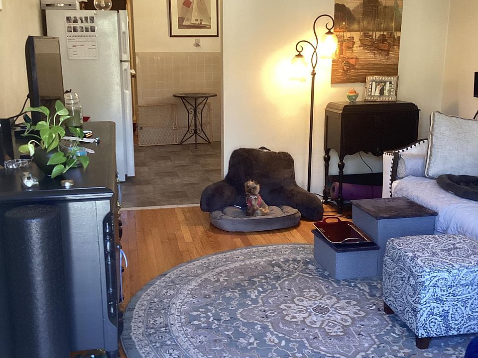 2nd image of 3419 Lawn Ave