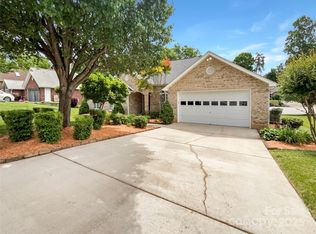 1326 Crown Ridge Dr, Fort Mill, SC 29708