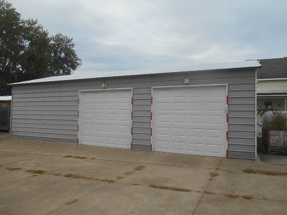 5th image of 312 Rice Ave