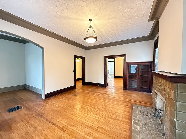 2410 Ashland Ave #2 — Photo 7