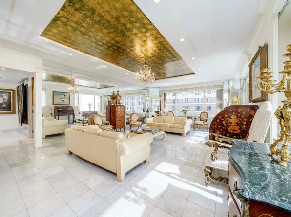 475 Park Avenue image 2 of 14