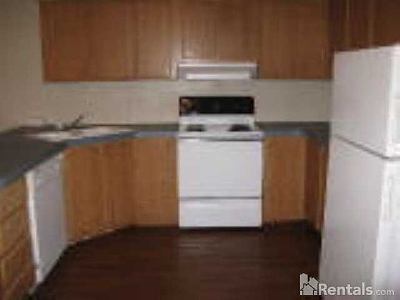 2nd image of 213 Gail Ln