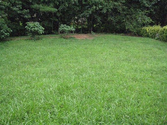 2nd image of 2840 Harper Ferry Dr