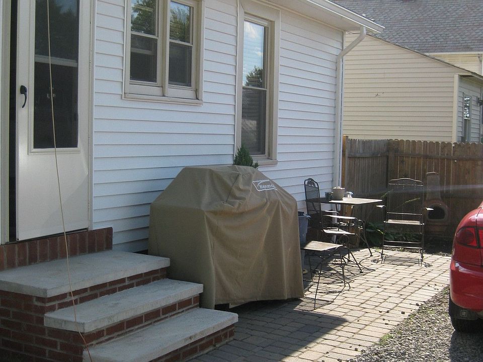 2nd image of 18392 5th St