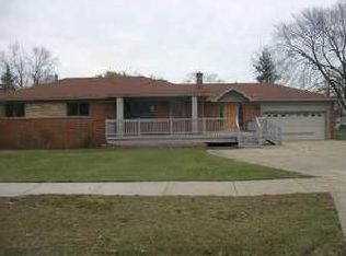 28134 Revere Ave, Warren, MI 48092