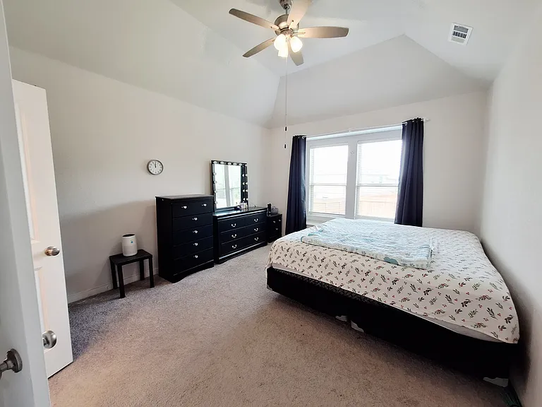 8000 Prairie Rye Dr — Photo 17