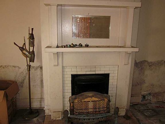 3rd image of 2310 Milan St