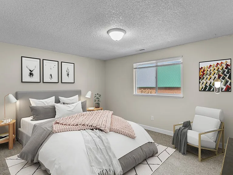 Irving Place Apartments — Photo 45