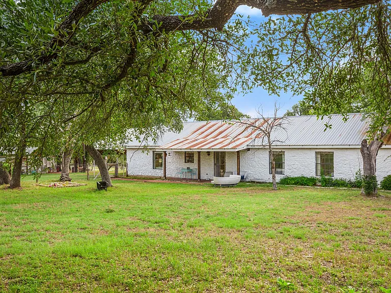10518 Signal Hill Rd — Photo 28