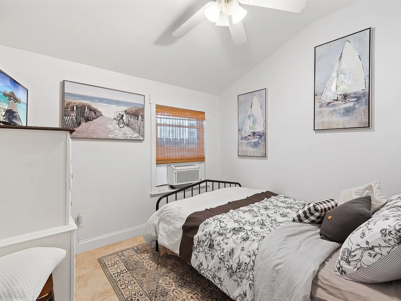 2 bed, 900 sqft, $2,500 — Photo 4