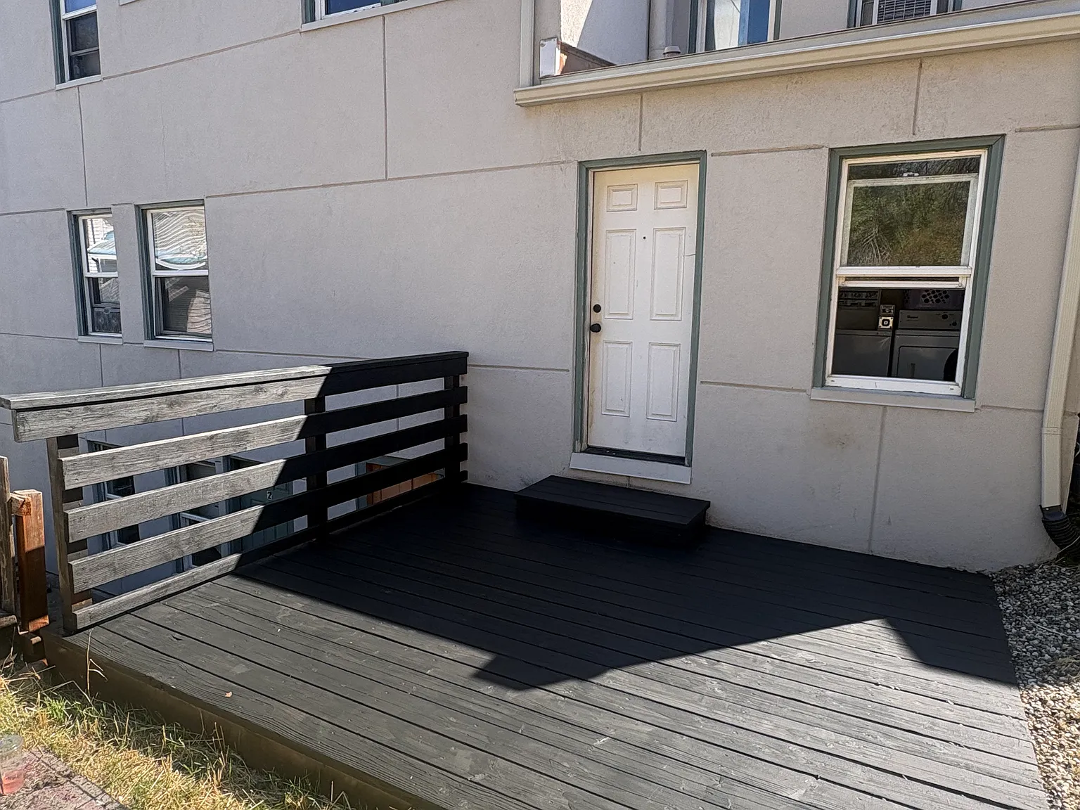 825 Grant St — Photo 3