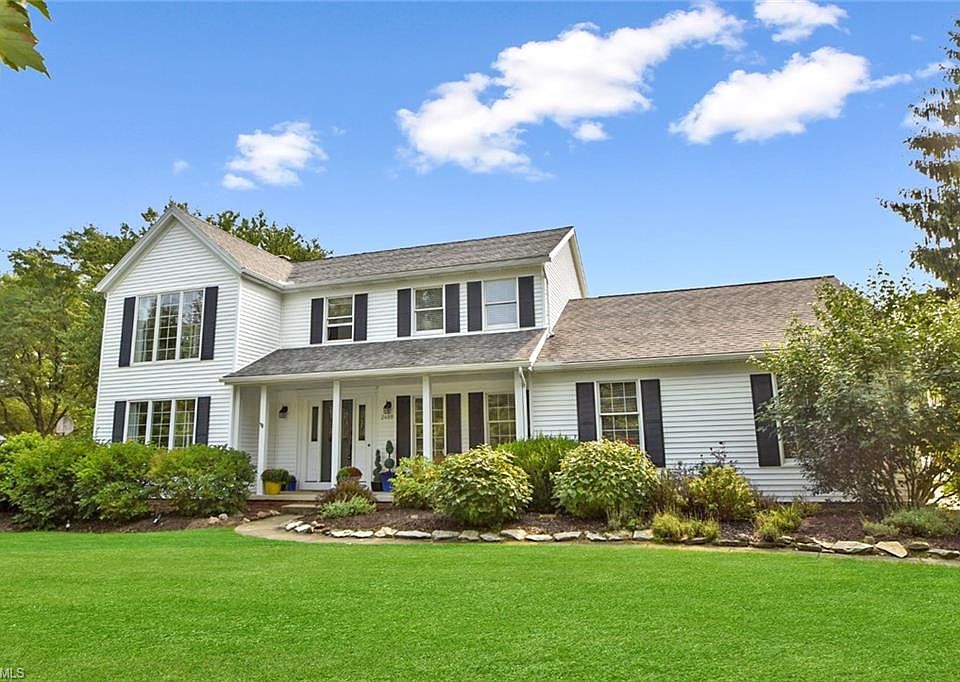 1st image of 2480 Olde Farm Ln
