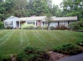 63 Saunders Ln, Ridgefield, CT 06877